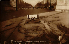 Paris 8e - La Tombe du Soldat à Paris 8e