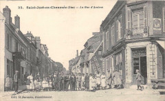 Saint Just En Chaussee La Rue D'Amiens