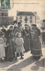 L'Arrivee Des Nouvelles Types Et Costumes Des Cotes Du Nord ( Cpa Rare Av