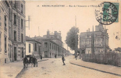 Kremlin Bicetre Rue De L'Annexion Et Hotel De Ville