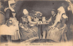 En Bretagne Costumes Anciens