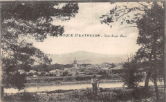 La Roque D'Antheron Vue Sous Bois