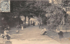 Carte postale ancienne Place Denfert - Monument à Charlet
                                                                     à Paris 14e
                                