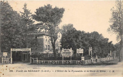 Foret De Senart L'Hotel De La Pyramide Et Route De Meulun
