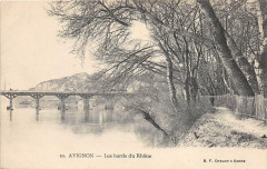 Avignon Les Bords Du Rhone  (dos non divisé) à Avignon