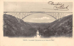 Tanus Le Premier Train Passant Sur Le Viaduc De Viaur (dos non divisé)