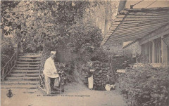 Carte postale ancienne Sources du Pavillon de l'Ursine. - Restaurant Barraud, Téléphone
                                                                     à Vélizy-Villacoublay
                                