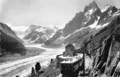 Chamonix Chemin De Fer Du Montenvers à Vers