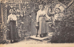 Types De Jeunes Catalanes -
													66 Pyrénées Orientales
												