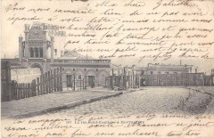 Carte postale ancienne La Rue Saint-Eleuthère à Montmartre
                                                                     à Paris 18e
                                