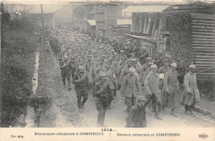 Prisonniers Allemands A Compiegne à Compiègne