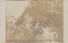 Carte Photo Situee Au Col De Pertuson (Groupe De Touristes)  cliché uniqu -
													38 Isère
												