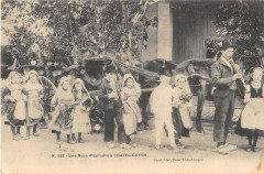 Une Noce D'Enfants A Chatel Guyon