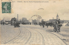 Sur le Pont d'Austerlitz à Paris 5e