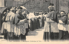 Lourdes Monseigneur L'Archeveque De Tours à Lourdes