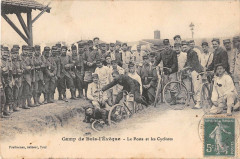 Camp De Bois L'Eveque Le Poste Et Les Cyclistes -
													54 Meurthe et Moselle
												