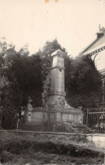 Beaumetz Les Cambrai Le Monument