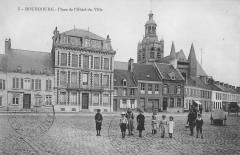 Boubourg Place De L'Hotel De Ville