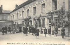 Mouy Pensionnat 3 Rue Des Caves Cur De Recreation Et Classes Des Grandes à Mouy