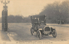 Carte postale ancienne Paris Nouveau Les Femmes Chauffeurs Mme Decourcelle Cochere Chauffeuse
                                                                     à Paris
                                