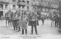 Paris La Manifestation Du 1ER Mai A Paris Devant La Bourse Du Travail à Paris