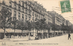 Boulevard Lefebvre, pris de la Porte de Versailles à Paris 15e