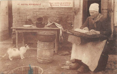 Notre Normandie Une Vieille Dentelliere Interieur Normand
