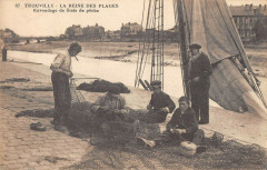Trouville Ravaudage De Filets De Peche -
													14 Calvados
												