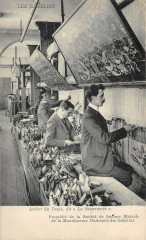 Carte postale ancienne Les Gobelins - Atelier du Tapis dit La Savonnerie
                                                                     à Paris 13e
                                
