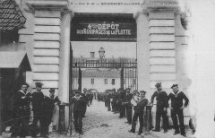 Rochefort Sur Mer Caserne De La Flotte -
																					17300 Rochefort
																			