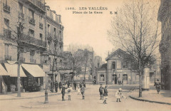 Les Vallees Place De La Gare
