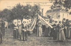 Compiegne Fetes De Jeanne Le Mai Fleuri à Compiègne