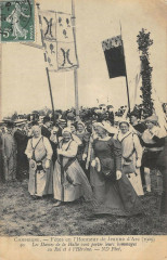 Compiegne Fetes De Jeanne D'Arc Les Dames De La Halle à Compiègne