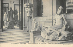 Musée Galliera - Galerie accédant au Vestibule - Résignation par Pêche à Paris 16e