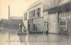 Inondations de Janvier 1910 - Sauvetage rue Félicien David à Paris 16e