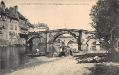 Espalion Les Deux Ponts Sur Le Lot à Espalion