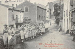 Roquefort Les Cabanieres -
													12 Aveyron
												