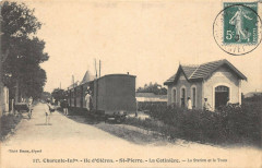 Ile D'Oleron Saint Pierre La Cotiniere La Station Et Le Tram (Train