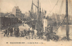 Boulogne Sur Mer Le Quai Du Bassin à Boulogne-sur-Mer