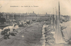 Bordeaux Les Quais De La Douane à Bordeaux