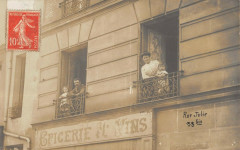 Paris XIVe Carte Photo 38bis Rue Julie Epicerie Et Vins -
																					75014 Paris 14e
																			