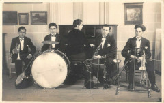 Carte Photo Clermont Ferrand Modern Orchestra Avenue Charras -
																					63000 Clermont-Ferrand
																			