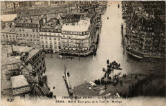 Carte postale ancienne Crue de la Seine - 29 Janvier 1910 - Rue de Lyon prise de la Tour de l'Horloge
                                                                     à Paris 12e
                                