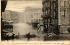 Carte postale ancienne Paris Gare Saint-Lazare et Place de Rome Inondations 1910
                                                                     à Paris
                                