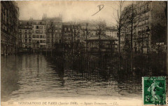 Carte postale ancienne Inondation de Paris (Janvier 1910) - Square Trousseau
                                                                     à Paris 12e
                                