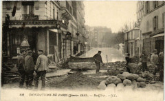 Carte postale ancienne Inondations de Paris - Rue Gros
                                                                     à Paris 16e
                                