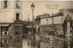 Carte postale ancienne Crue de la Seine - La rue Gros - Le 29 Janvier 1910
                                                                     à Paris 16e
                                