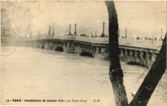 Paris Le Pont Neuf Inondations 1910 à Paris