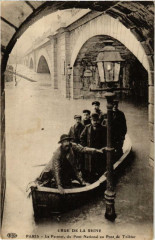 Carte postale ancienne Crue de la Seine - Le Passeur, du Pont National au Pont de Tolbiac
                                                                     à Paris 13e
                                