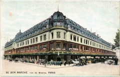 Carte postale ancienne Paris 7e Au Bon Marché Rue de Sevres
                                                                     à Paris 7e
                                
